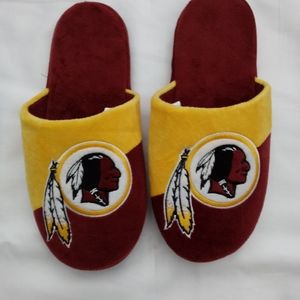 redskins slippers
